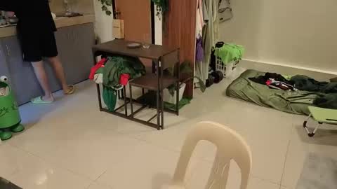 Green online show from 04-02-26, 06:44