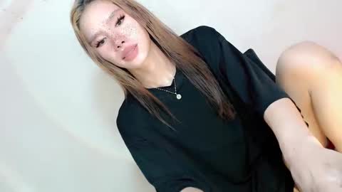 Snapshot of thehornygirl_laisa chatting on 02-07-25, 07:27 laisa online show from 02-07-25, 07:27