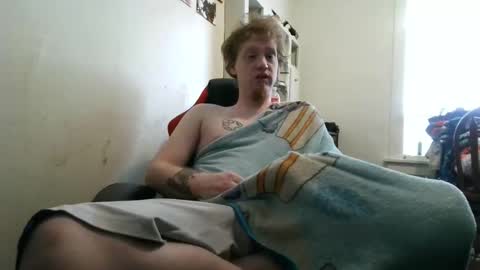 Snapshot of thehotfoxdd chatting on 02-13-26, 06:15 fuzzyfox online show from 02-13-26, 06:15