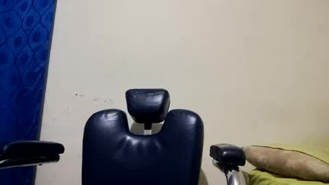 Snapshot of thehousedog chatting on 04-20-26, 11:46 thehousedog online show from 04-20-26, 11:46