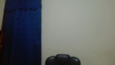 Snapshot of thehousedog chatting on 04-23-26, 01:18 thehousedog online show from 04-23-26, 01:18