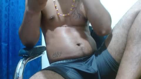 Snapshot of thehousedog chatting on 04-24-26, 02:14 thehousedog online show from 04-24-26, 02:14