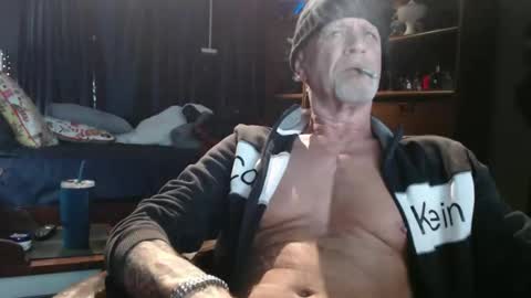 thehouseguy513 online show from 01-07-26, 05:10