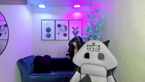 Theia  online show from 11-29-25, 12:30