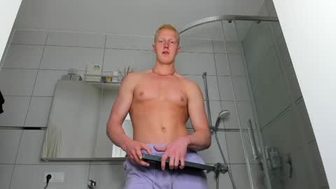 Snapshot of thejacob_d chatting on 05-25-26, 01:28 thejacob_d online show from 05-25-26, 01:28