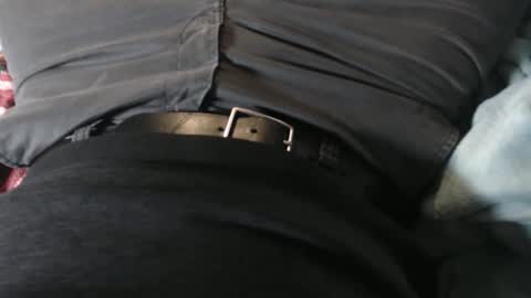 Snapshot of thejerk1974 chatting on 11-17-25, 08:36 Liam online show from 11-17-25, 08:36