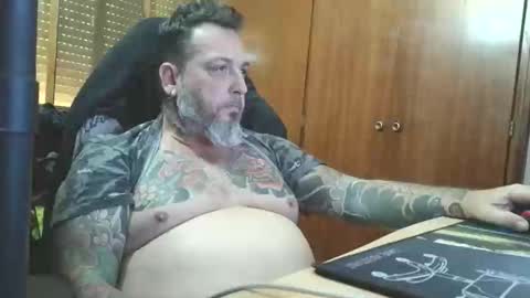 Snapshot of thekier chatting on 01-07-26, 02:19 thekier online show from 01-07-26, 02:19