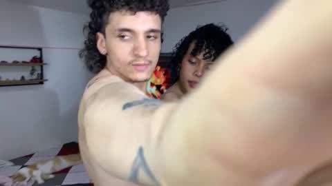 theking11220 online show from 12-16-25, 05:12