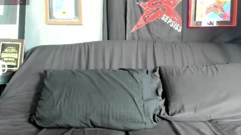 Snapshot of thekinkhouse chatting on 07-28-26, 02:13 Goddess Nola online show from 07-28-26, 02:13