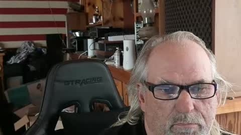 Snapshot of themasseure1 chatting on 04-12-26, 05:18 themasseure1 online show from 04-12-26, 05:18