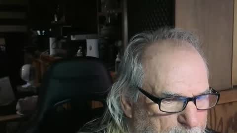 Snapshot of themasseure1 chatting on 04-13-26, 01:49 themasseure1 online show from 04-13-26, 01:49