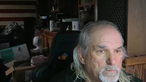 Snapshot of themasseure1 chatting on 04-14-26, 02:28 themasseure1 online show from 04-14-26, 02:28