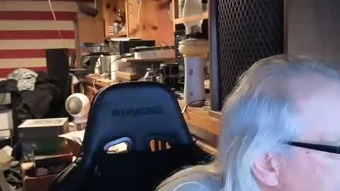 Snapshot of themasseure1 chatting on 04-16-26, 05:08 themasseure1 online show from 04-16-26, 05:08