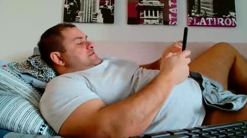 Snapshot of themastercomander chatting on 01-15-25, 12:15 Big Alpha Daddy Master online show from 01-15-25, 12:15