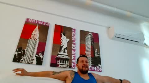 Snapshot of themastercomander chatting on 01-22-25, 10:40 Big Alpha Daddy Master online show from 01-22-25, 10:40