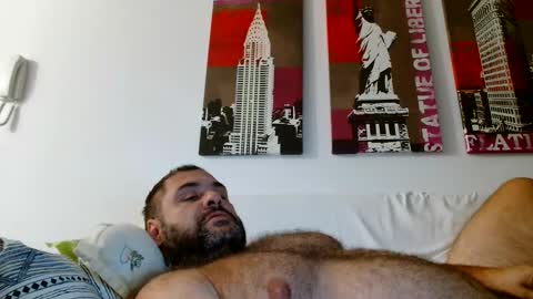 Snapshot of themastercomander chatting on 09-21-25, 05:14 Big Alpha Daddy Master online show from 09-21-25, 05:14