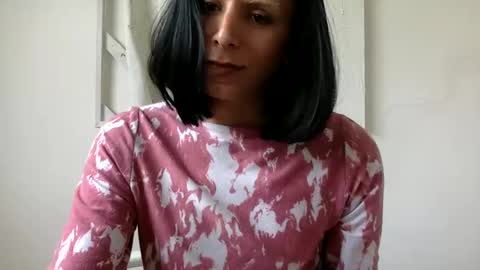 Lucy Lucy online show from 02-20-25, 05:18