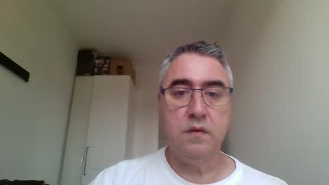 Snapshot of themohican chatting on 04-29-26, 07:34 Themohican online show from 04-29-26, 07:34