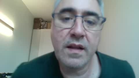 Snapshot of themohican chatting on 05-08-26, 04:56 Themohican online show from 05-08-26, 04:56