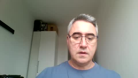 Snapshot of themohican chatting on 05-09-26, 08:52 Themohican online show from 05-09-26, 08:52