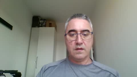 Snapshot of themohican chatting on 05-21-26, 04:36 Themohican online show from 05-21-26, 04:36