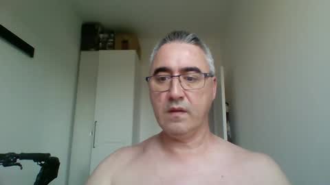 Snapshot of themohican chatting on 05-28-26, 03:53 Themohican online show from 05-28-26, 03:53