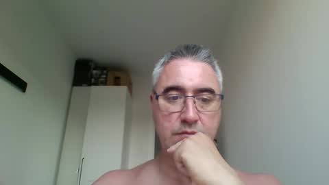 Snapshot of themohican chatting on 05-31-26, 12:56 Themohican online show from 05-31-26, 12:56