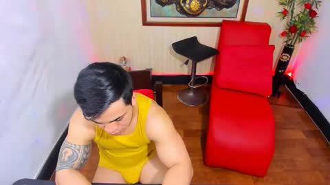 themuscularvenezuelanman online show from 04-04-26, 10:51