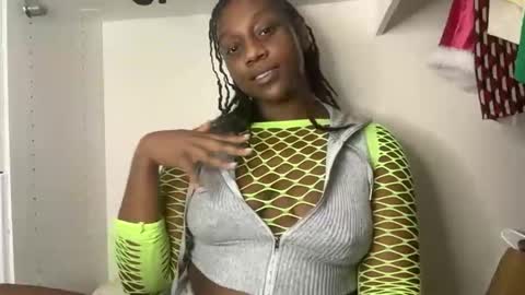 Snapshot of thenaturalgoddess chatting on 05-26-26, 08:49 TheNaturalGoddess online show from 05-26-26, 08:49