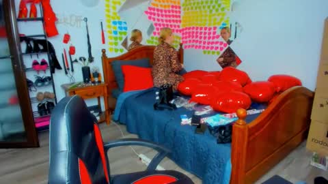 thenaughtygf online show from 02-12-26, 11:00