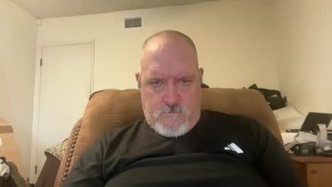 Snapshot of thenewganon chatting on 05-19-26, 05:08 thenewganon online show from 05-19-26, 05:08