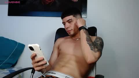 Snapshot of theo_levis chatting on 04-24-26, 09:17 theo_levis online show from 04-24-26, 09:17