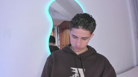  THEO- MATEO  online show from 12-29-24, 02:00