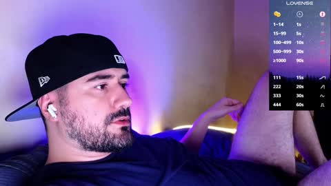 Snapshot of theoravi chatting on 01-14-25, 03:11 Theo Ravi online show from 01-14-25, 03:11