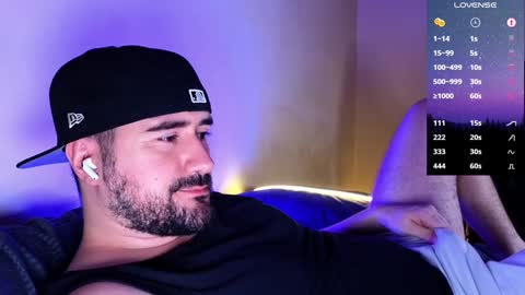 Snapshot of theoravi chatting on 01-22-25, 02:48 Theo Ravi online show from 01-22-25, 02:48