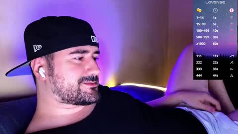 Snapshot of theoravi chatting on 02-26-25, 04:03 Theo Ravi online show from 02-26-25, 04:03