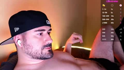 Snapshot of theoravi chatting on 03-10-25, 03:12 Theo Ravi online show from 03-10-25, 03:12