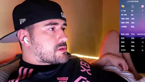 Snapshot of theoravi chatting on 11-02-25, 03:09 Theo Ravi online show from 11-02-25, 03:09