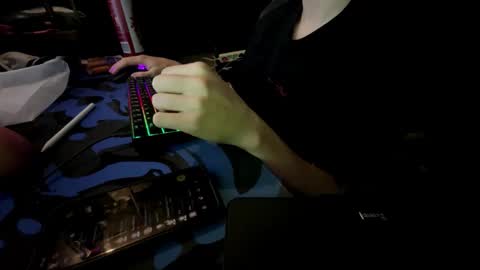 Snapshot of theothede19cm chatting on 11-09-25, 12:36 theothede19cm online show from 11-09-25, 12:36