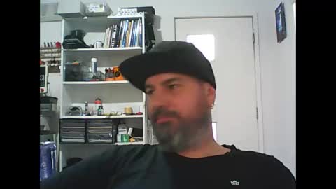 Snapshot of theozbeardguy chatting on 03-25-26, 05:57 aussiebeard online show from 03-25-26, 05:57