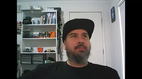 Snapshot of theozbeardguy chatting on 04-12-26, 01:32 aussiebeard online show from 04-12-26, 01:32