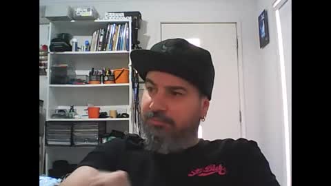 Snapshot of theozbeardguy chatting on 04-16-26, 02:34 aussiebeard online show from 04-16-26, 02:34