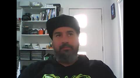 Snapshot of theozbeardguy chatting on 05-13-26, 01:03 aussiebeard online show from 05-13-26, 01:03
