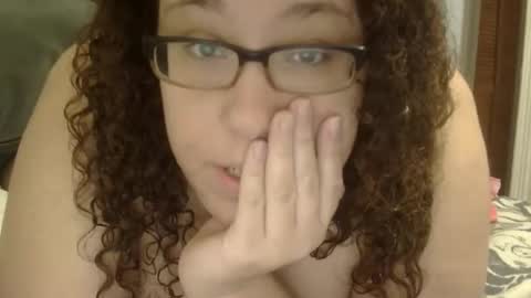 Amelia online show from 10-25-25, 05:08