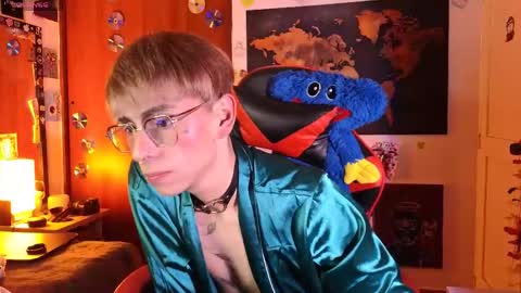 Matt independent model  online show from 04-21-26, 01:42