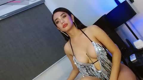 Amber DONT FORGET TO FOLLOW ME AND THUMBS UP online show from 01-26-25, 01:36