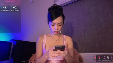 Amber DONT FORGET TO FOLLOW ME AND THUMBS UP online show from 04-19-26, 08:33