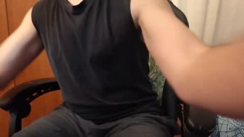 Snapshot of therandomniceboy chatting on 12-01-25, 05:51 therandomniceboy online show from 12-01-25, 05:51