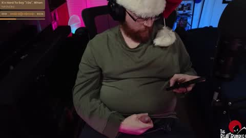 Snapshot of therealbumbles chatting on 12-22-25, 04:04 Bumbles or B online show from 12-22-25, 04:04