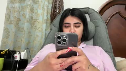 Snapshot of therealcamilabaddie chatting on 12-18-24, 04:20 therealcamilabaddie online show from 12-18-24, 04:20